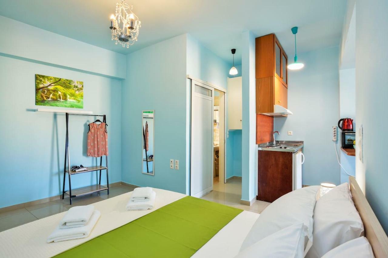 Seaside Old Venetian Harbour 1St Floor Apartment Chania  Exterior photo